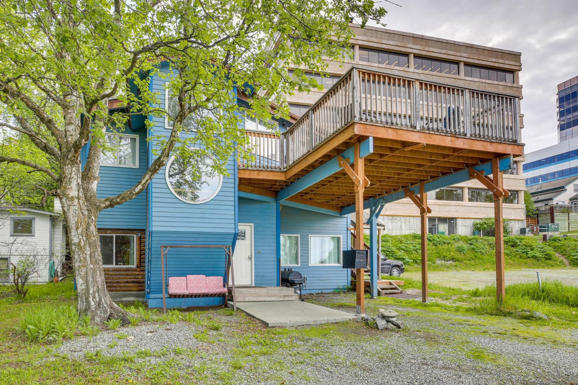 Waterfront Apt, Walk To Town And Coastal Trail! Анкъридж Екстериор снимка