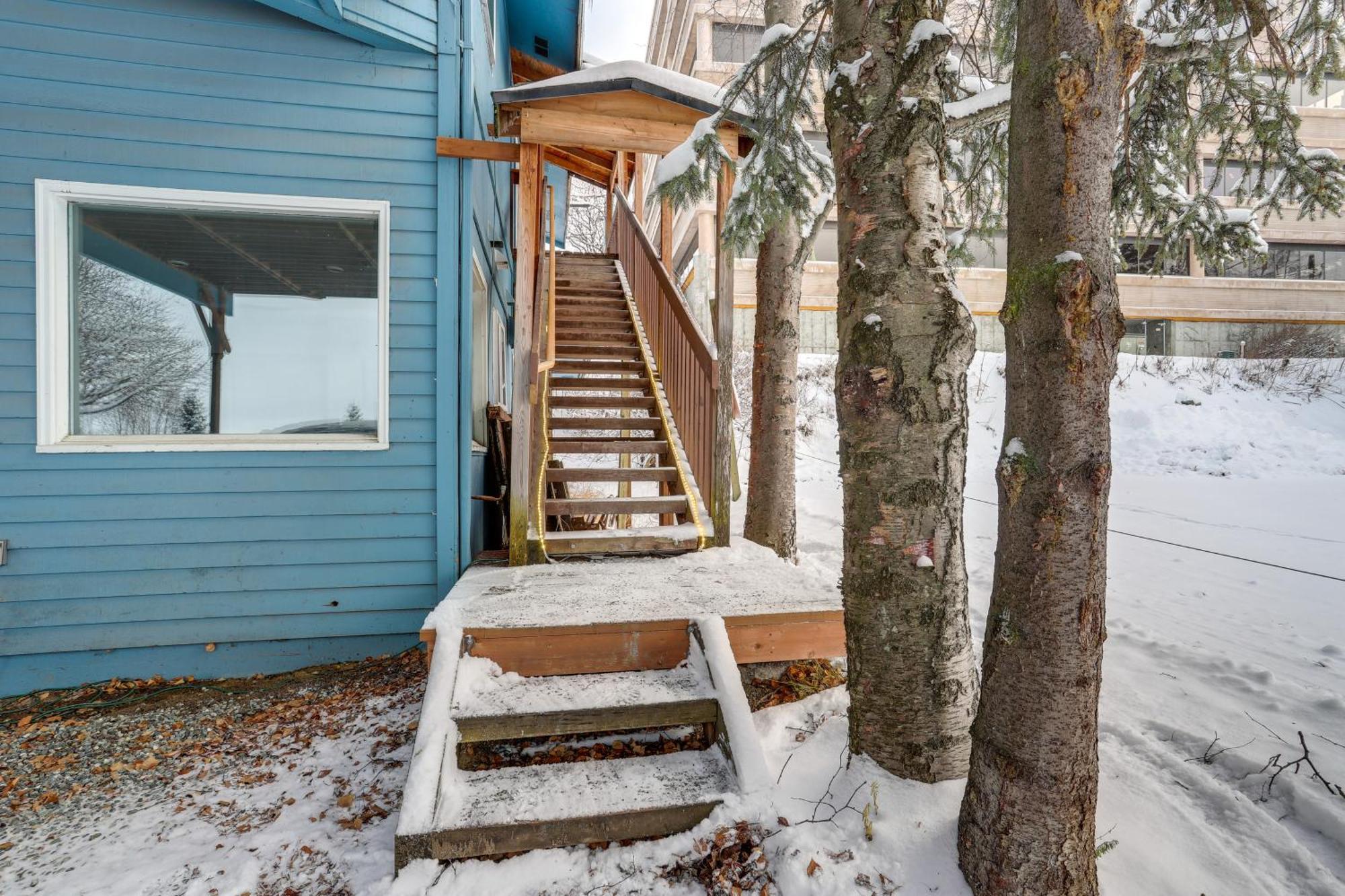 Waterfront Apt, Walk To Town And Coastal Trail! Анкъридж Екстериор снимка